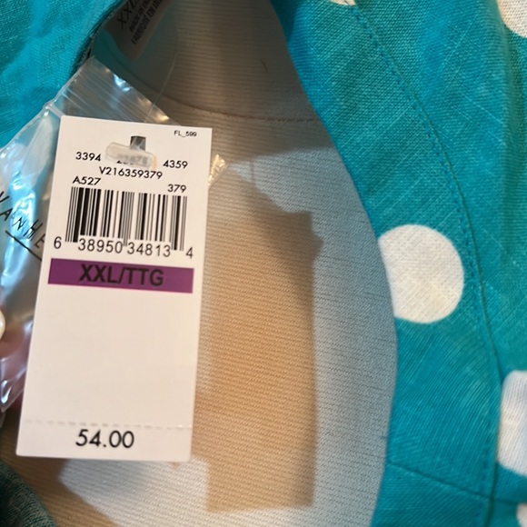 Plus Size Top - Picture 6 of 6